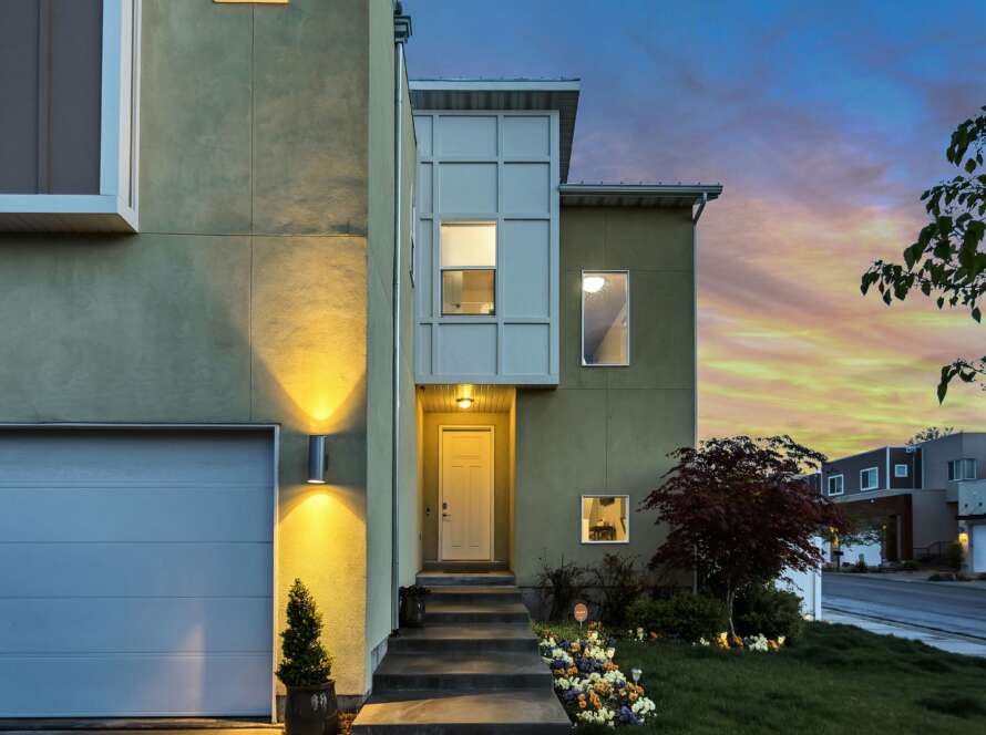 Guthrie Law provides real estate legal services, house and condo closing, mortgages